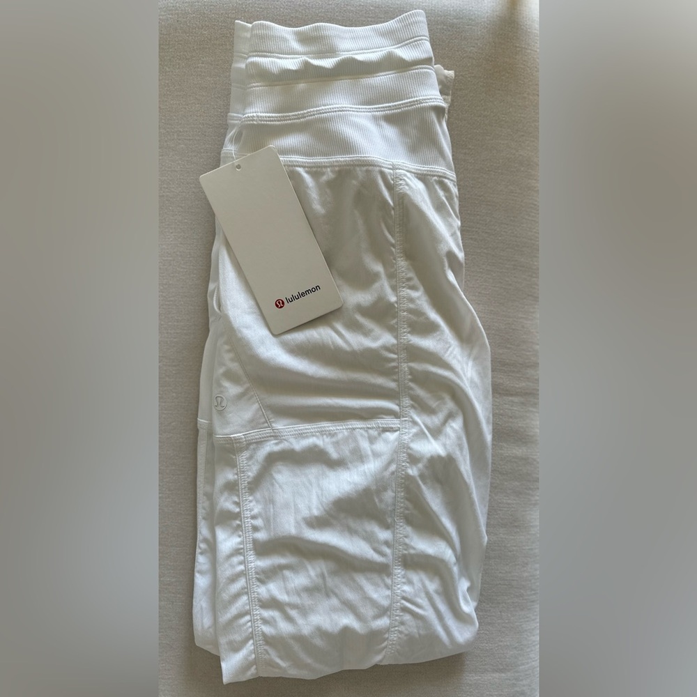 Lululemon | Dance Studio Mid-Rise Pant Regular - Picture 3 of 4